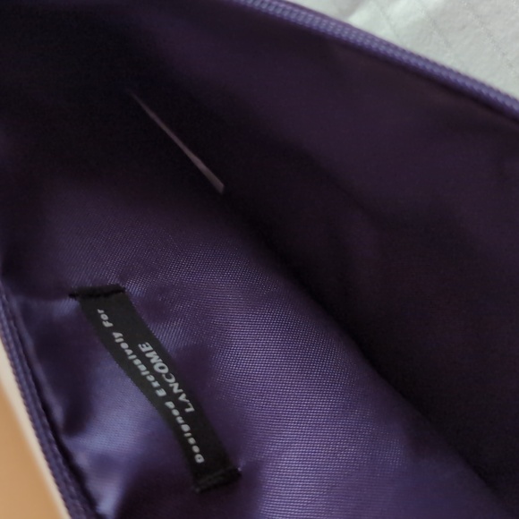 NWOT Lancome Cosmetic Bag - Picture 4 of 8